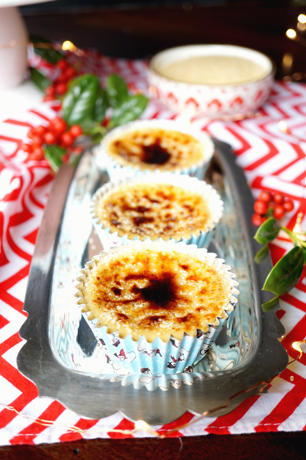 creme brûlée mini cheesecakes | The Baking Fairy #ad #phillymakestheholidays #recipeshare @spreadphilly