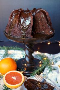 vegan spiced orange date cake | The Baking Fairy