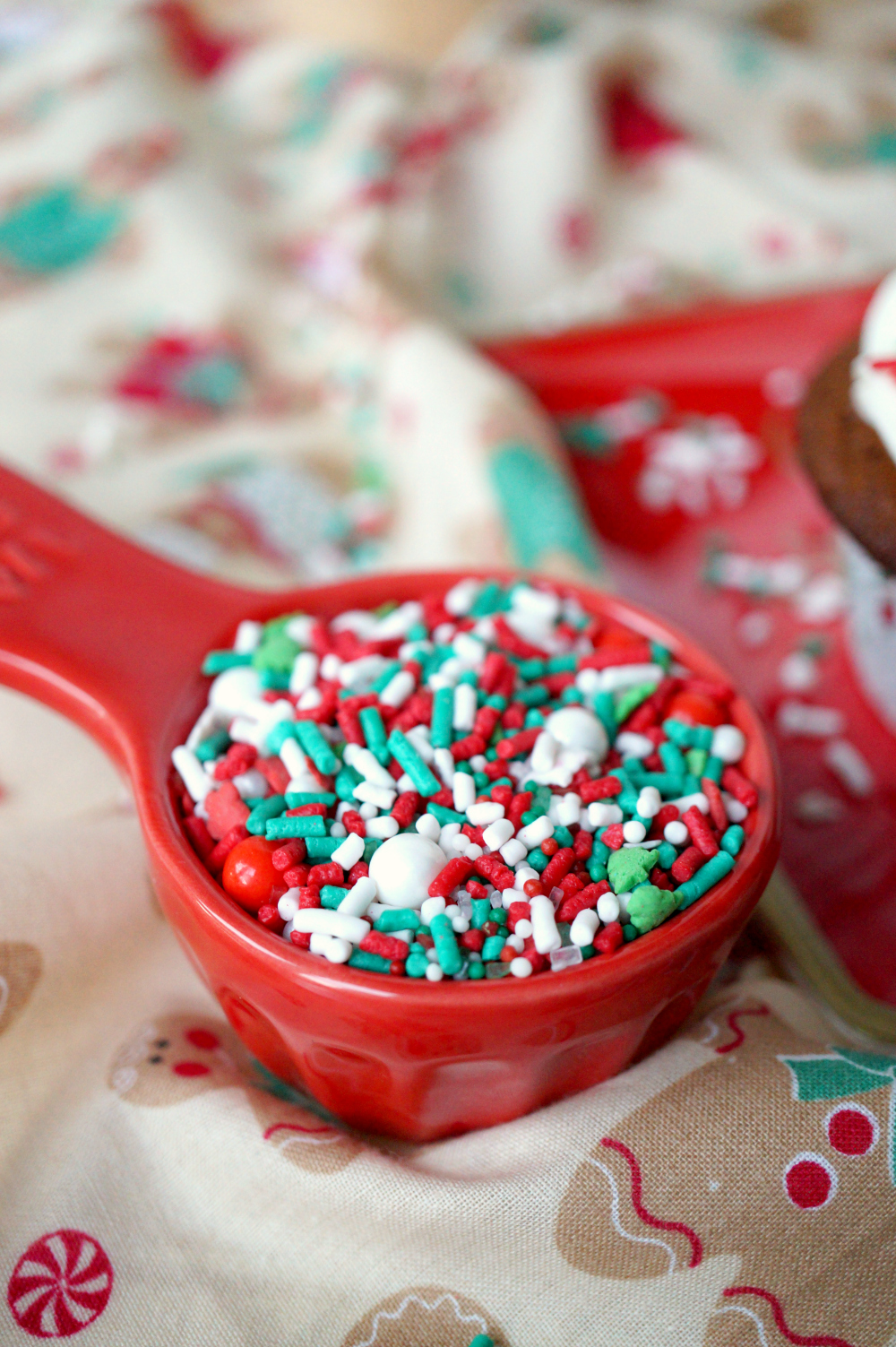 vegan gingerbread cupcakes with eggnog frosting | The Baking Fairy #ChristmasSweetsWeek #ad