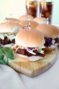 vegan BBQ jackfruit sliders with green apple slaw | The Baking Fairy