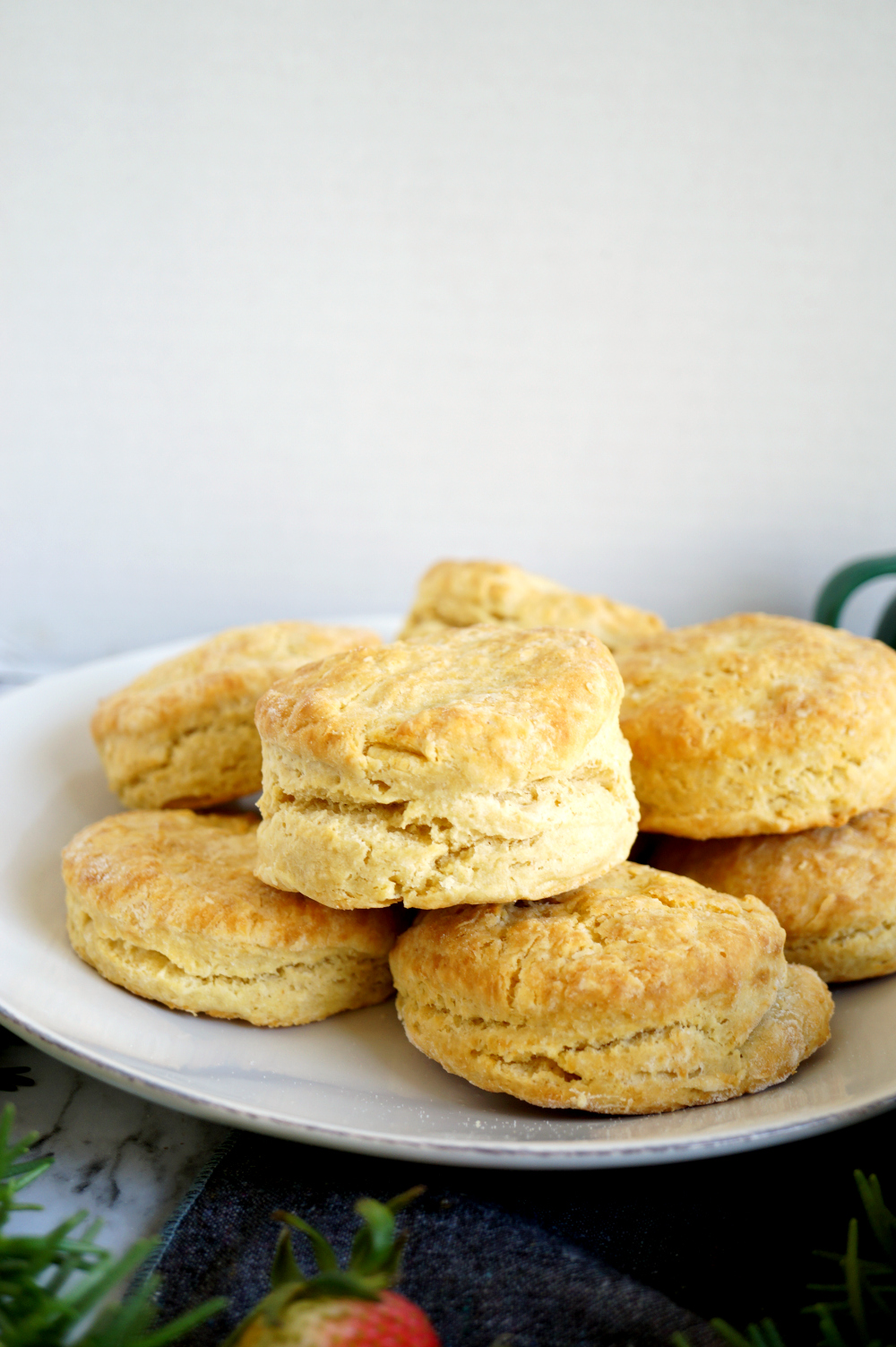 vegan biscuits & gravy | The Baking Fairy #BrunchWeek
