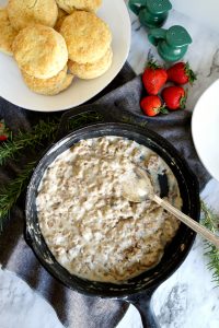 vegan biscuits & gravy | The Baking Fairy #BrunchWeek