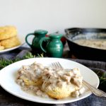 vegan biscuits & gravy | The Baking Fairy #BrunchWeek