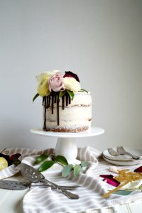 vegan cinnamon swirl cake | The Baking Fairy
