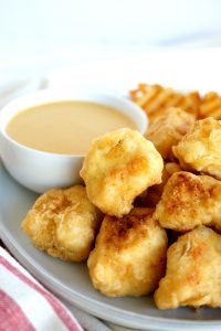 vegan chick'n nuggets with dipping sauce | The Baking Fairy