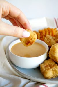 vegan chick'n nuggets with dipping sauce | The Baking Fairy