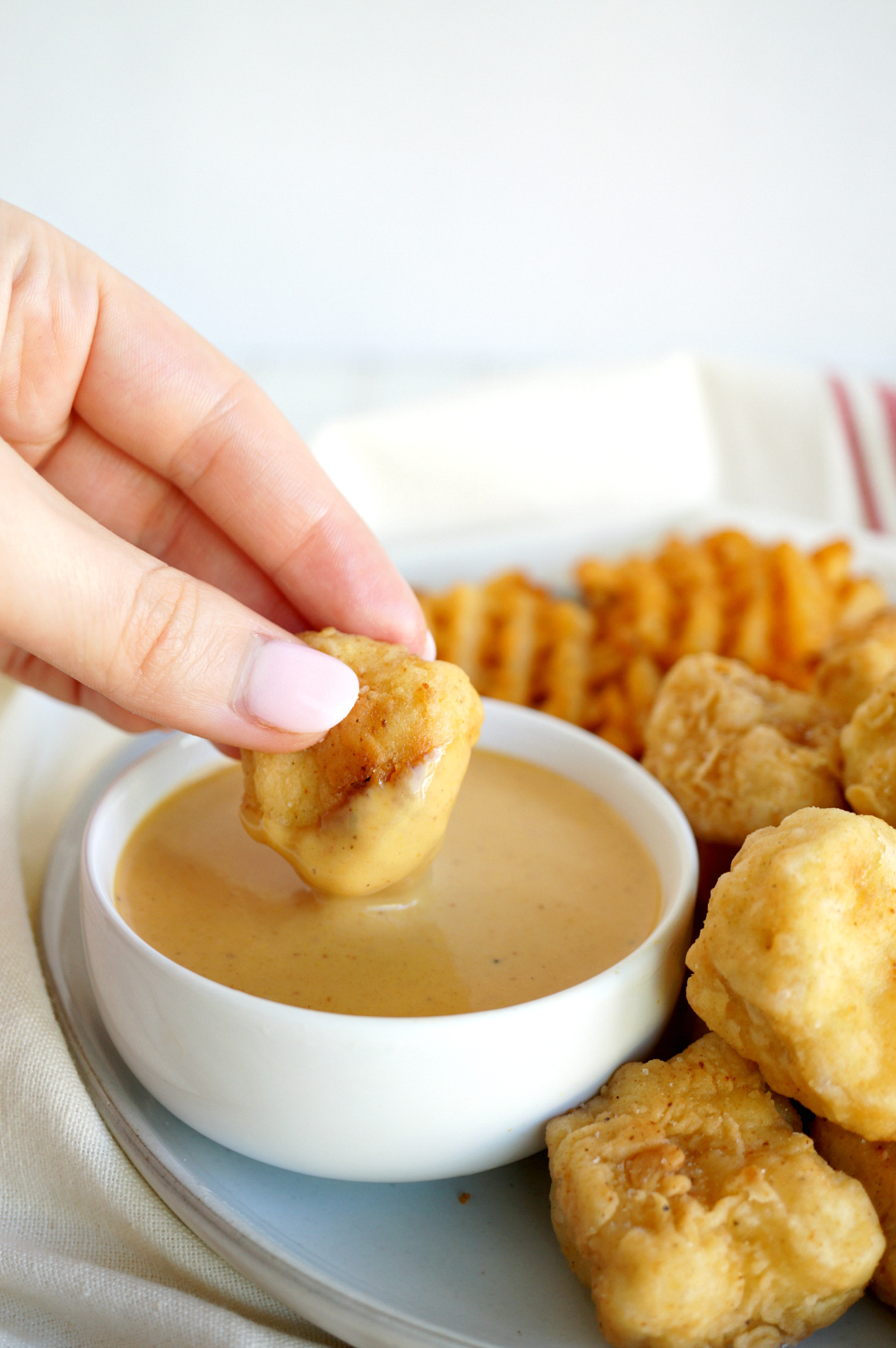 vegan chick'n nuggets with dipping sauce - The Baking Fairy