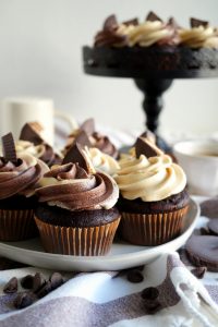 chocolate peanut butter swirl cupcakes