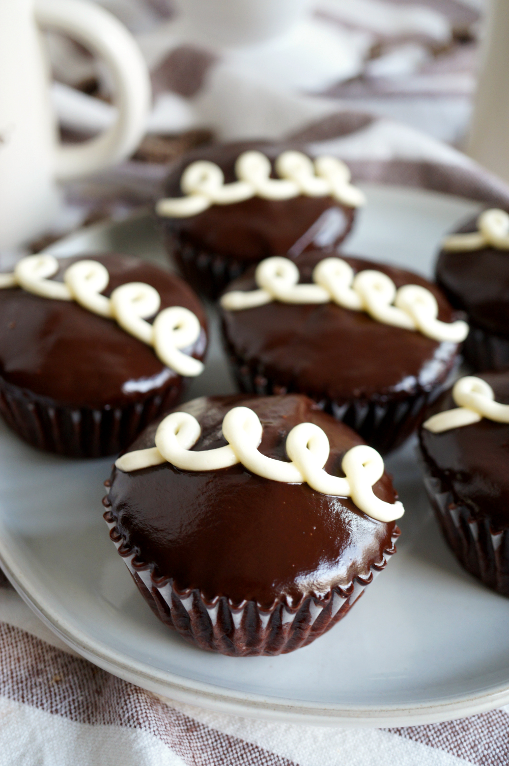 close up of hostess cupcakes