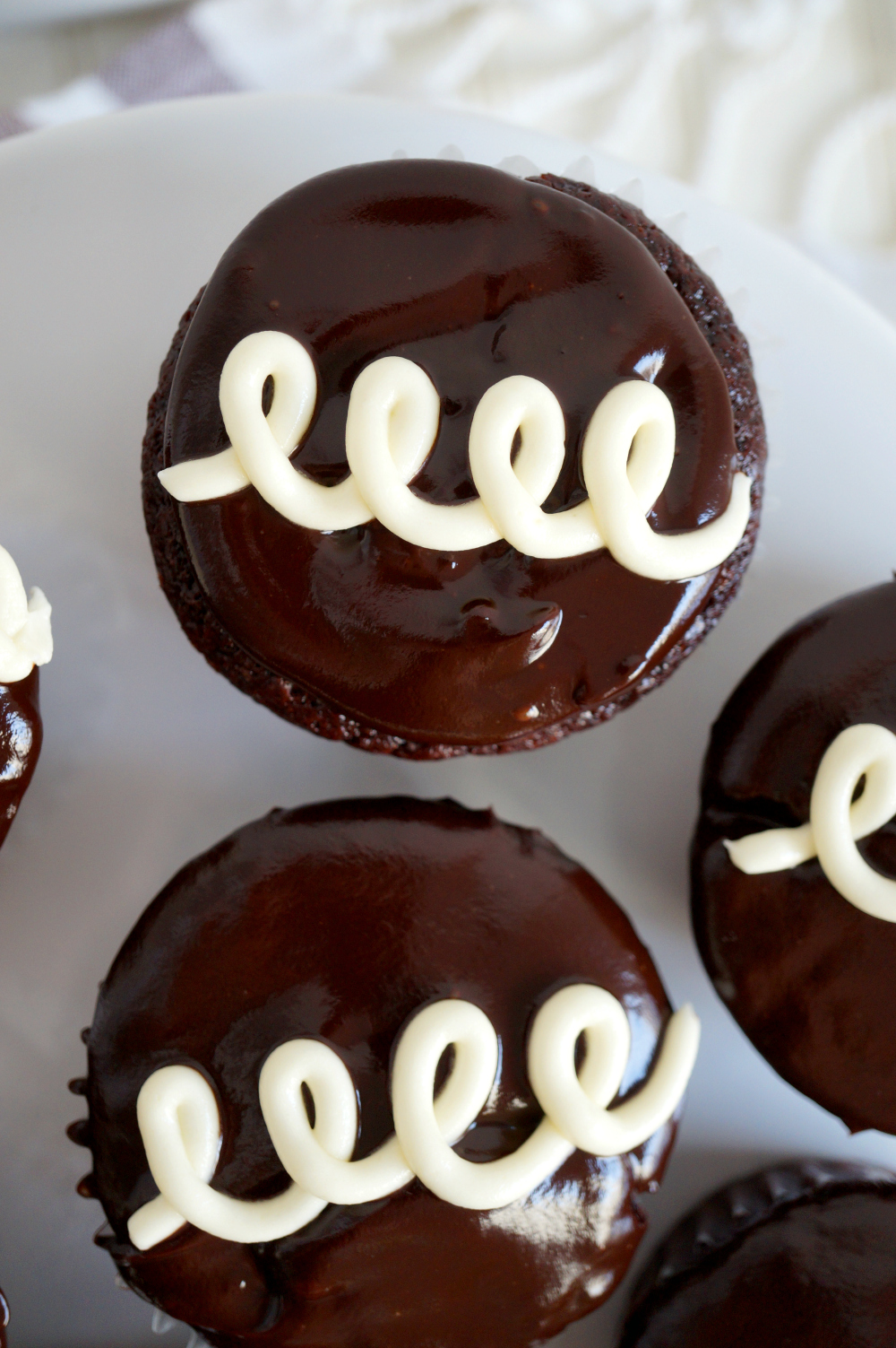 close up of hostess cupcakes