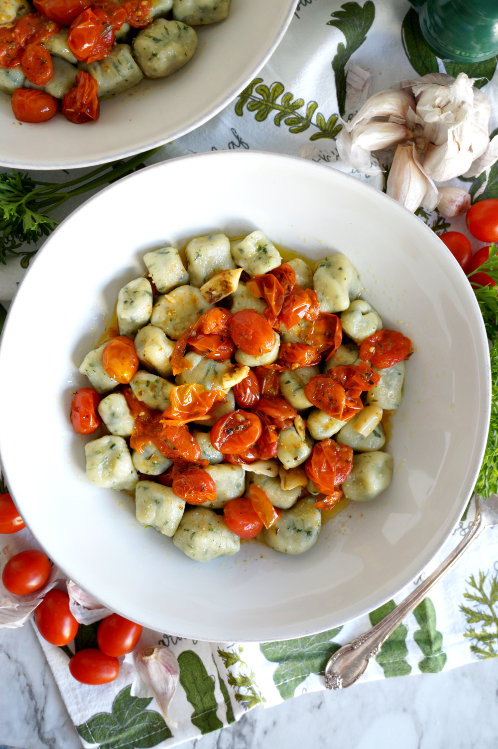 overhead shot of spinach gnocchi