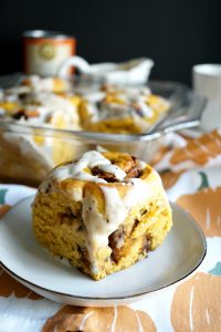 vegan pumpkin spice latte cinnamon rolls | The Baking Fairy #PumpkinWeek #ad