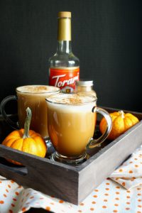 the best {and easiest} vegan pumpkin spice latte | The Baking Fairy #PumpkinWeek