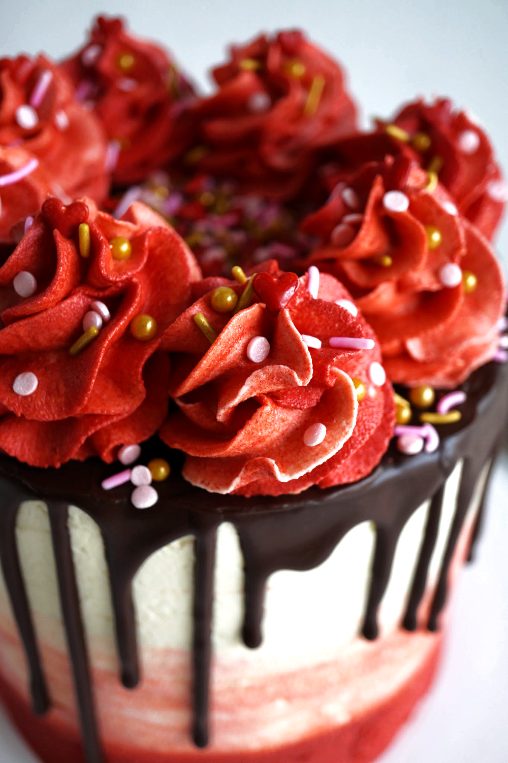 close up of frosting on cake