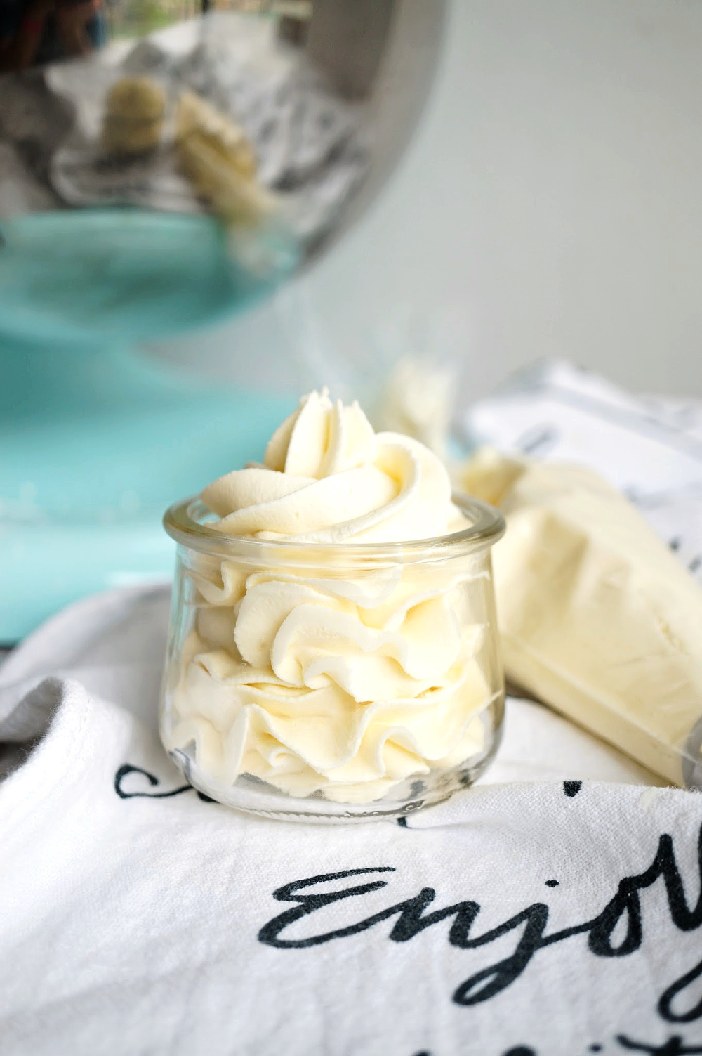 jar of frosting