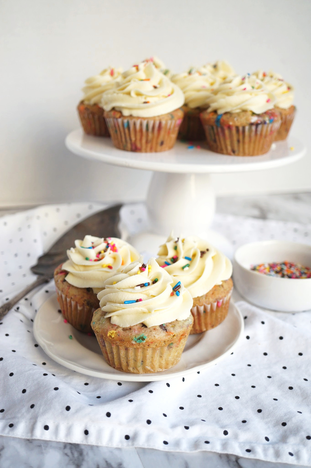 plate of cupcakes