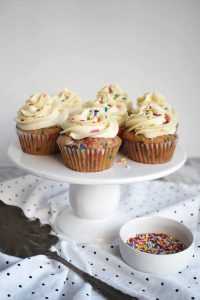 cupcakes on cake stand