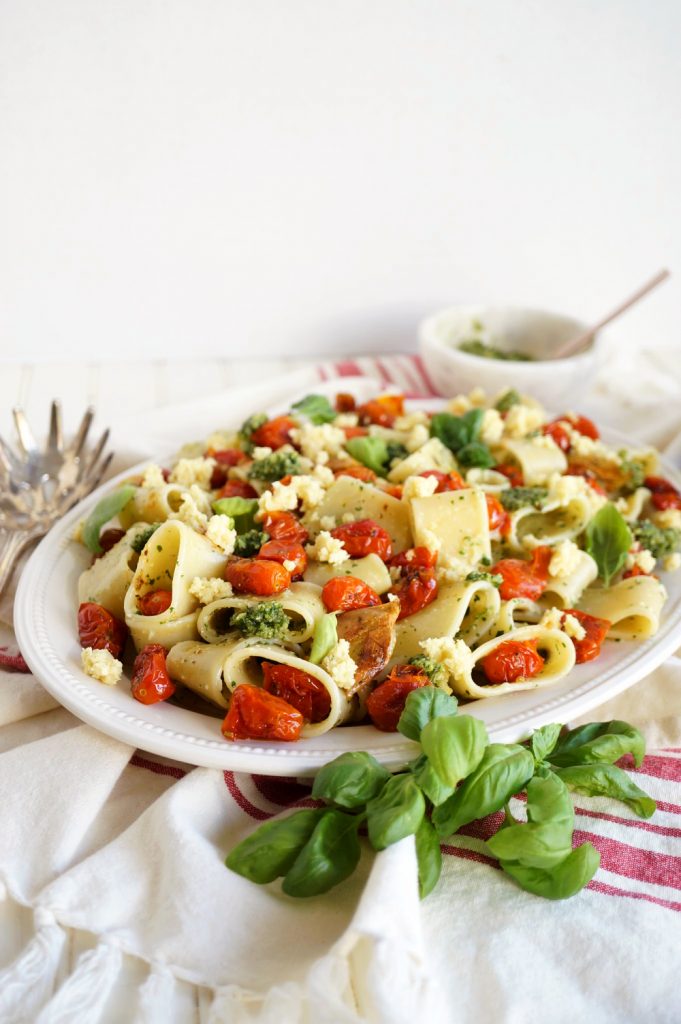 plate of pesto pasta