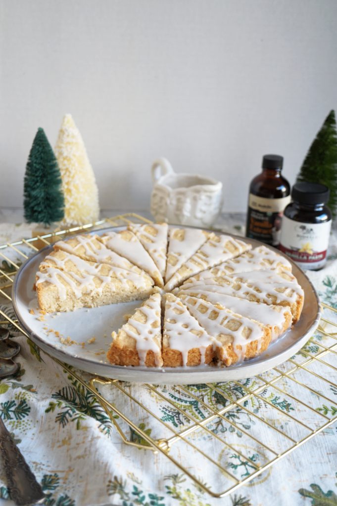 vanilla bean shortbread on serving platter