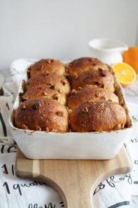 white pan of morning buns